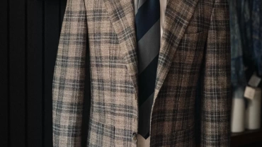 Caccioppoli Wool Silk Linen 面料西装外套