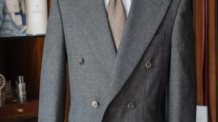 Bộ suit hai hàng cúc vải Fresco từ Fox Air